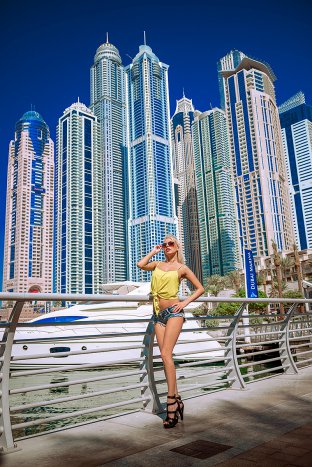 прогулка по Дубаю ,на яхте, в Дубай марине,фотосессии в Дубаи ,профессиональный фотограф в Дубае Плевако Галина